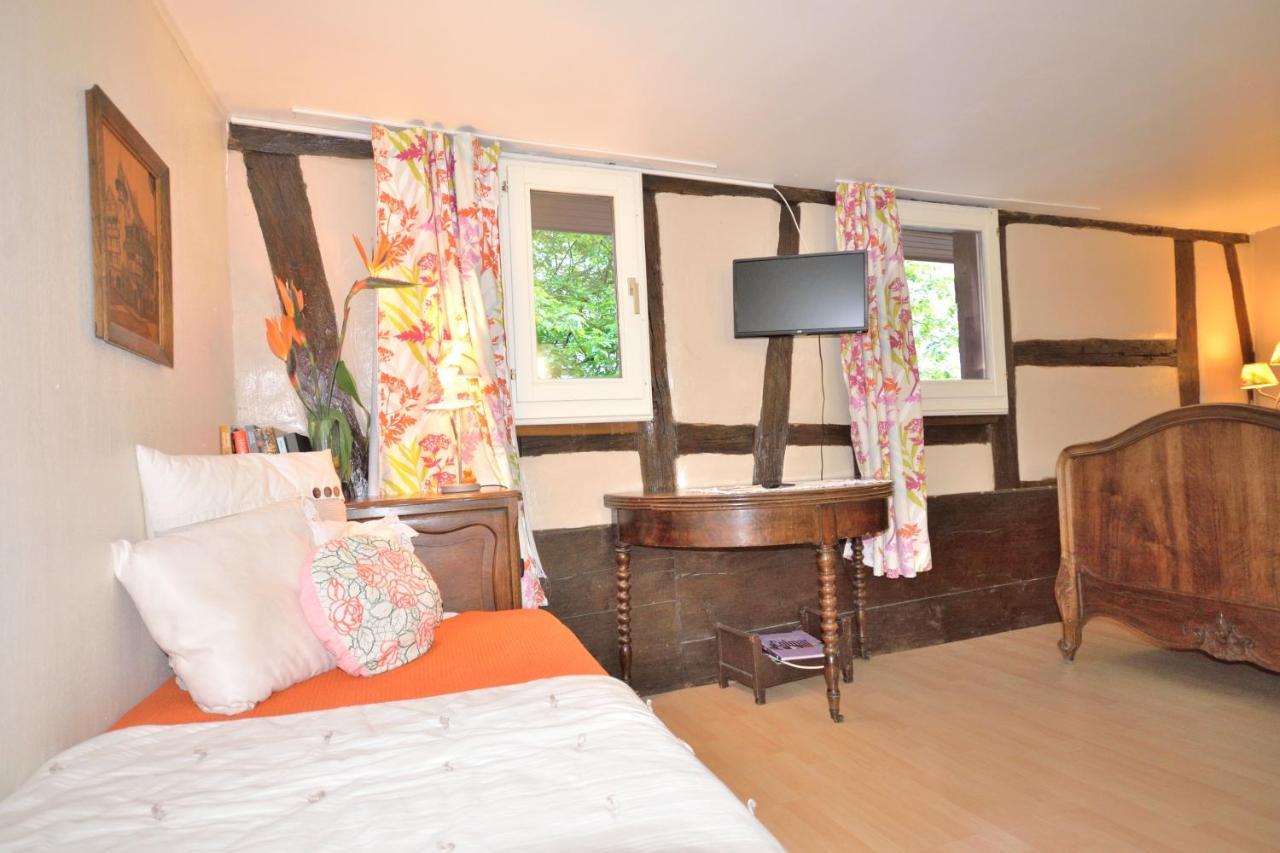קולמר Chez Cecile Bed And Breakfast Chez Le Vigneron מראה חיצוני תמונה