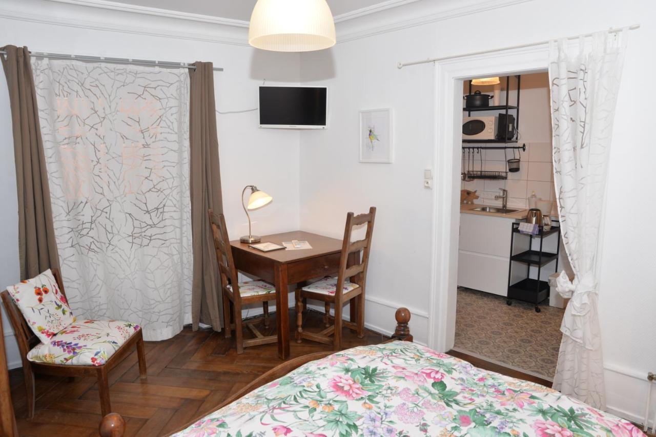 קולמר Chez Cecile Bed And Breakfast Chez Le Vigneron מראה חיצוני תמונה